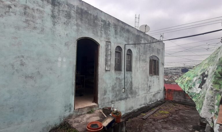 7baed660-2128-42b3-805b-cf927d40bc4d