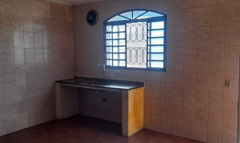 a70af6d4-60bd-49c6-aa4e-fe032d643895