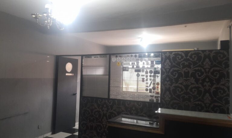 WhatsApp Image 2025-10-22 at 22.01.24 (1)